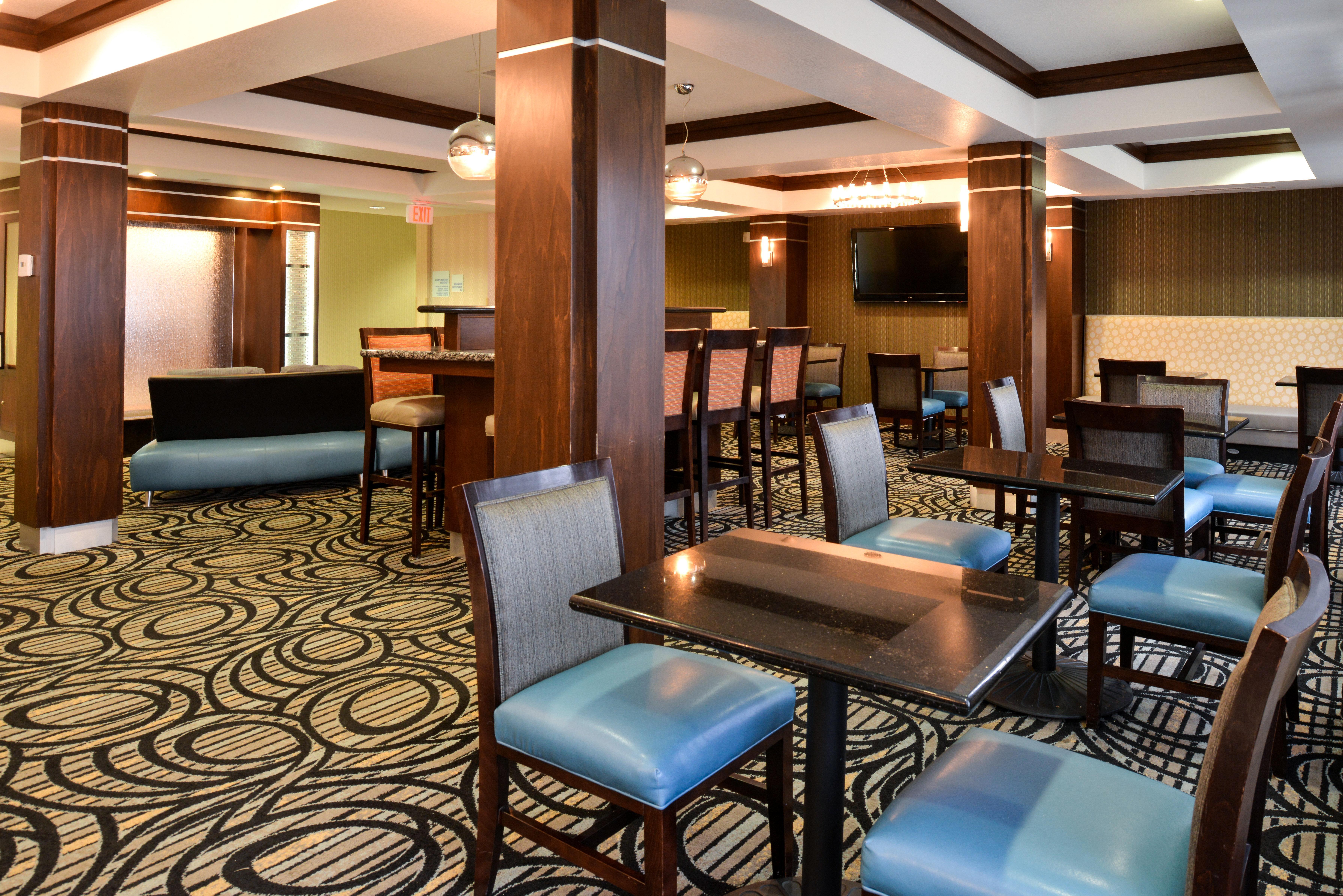 Holiday Inn Express & Suites Greenfield By Ihg Eksteriør billede