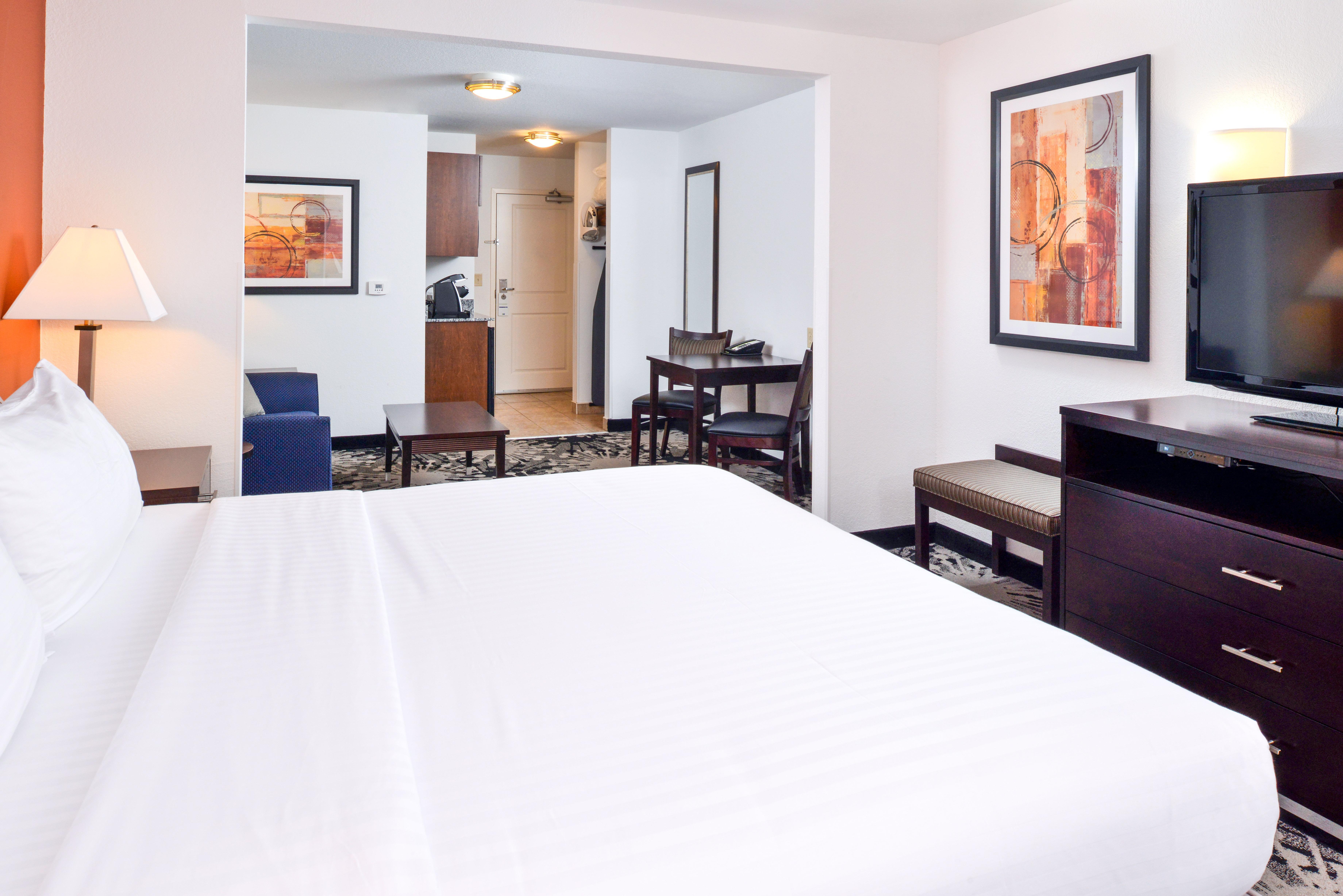 Holiday Inn Express & Suites Greenfield By Ihg Eksteriør billede