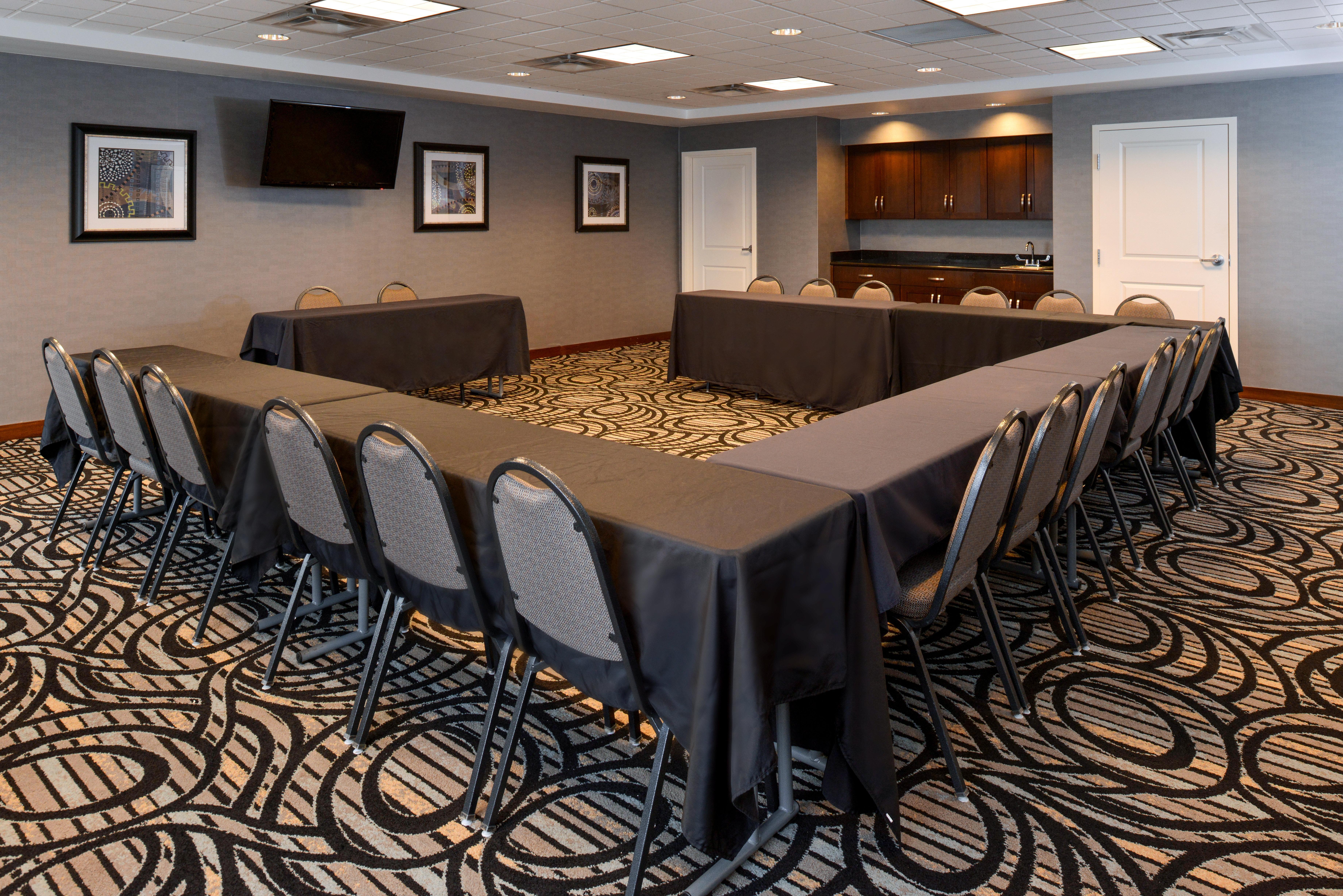 Holiday Inn Express & Suites Greenfield By Ihg Eksteriør billede
