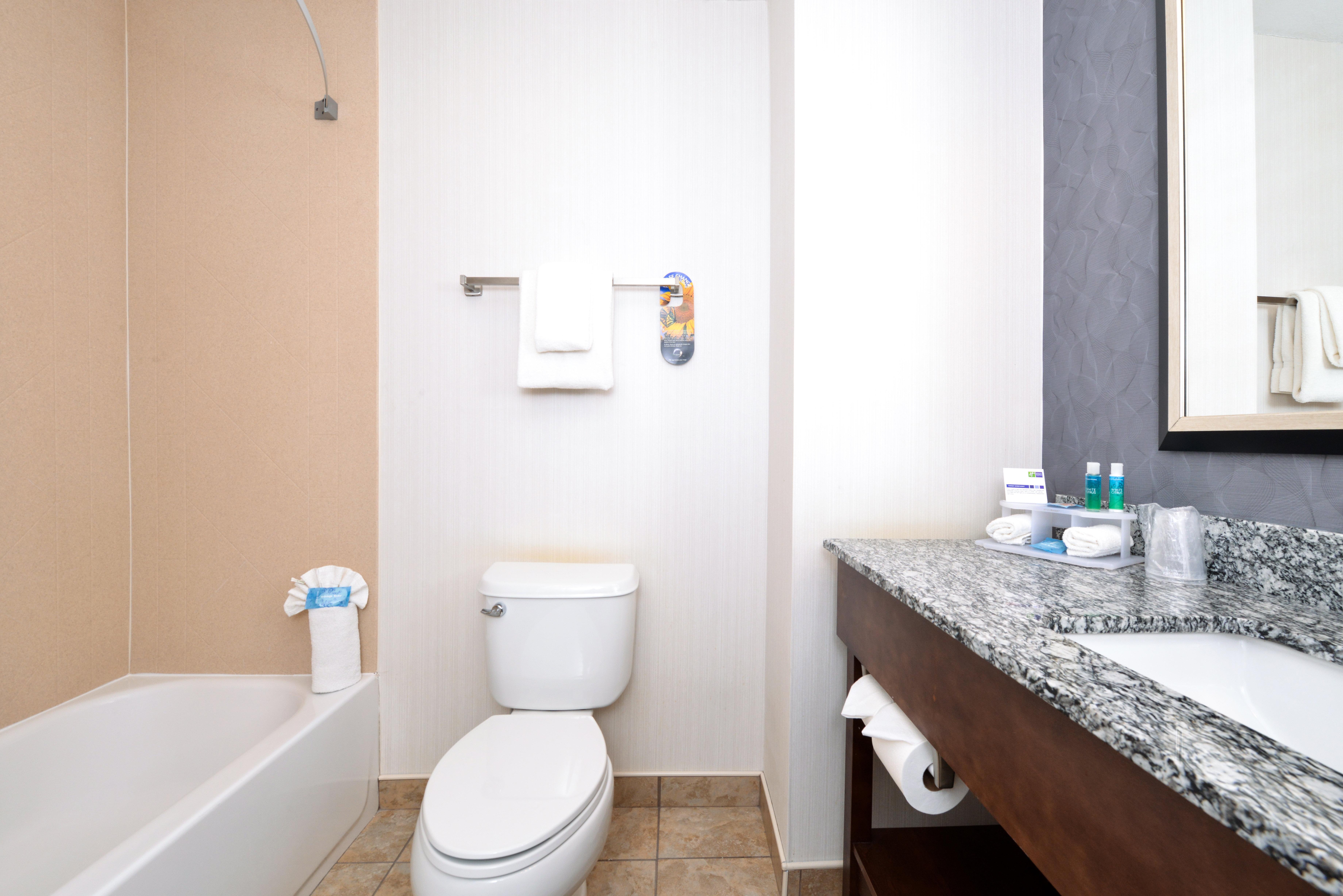 Holiday Inn Express & Suites Greenfield By Ihg Eksteriør billede