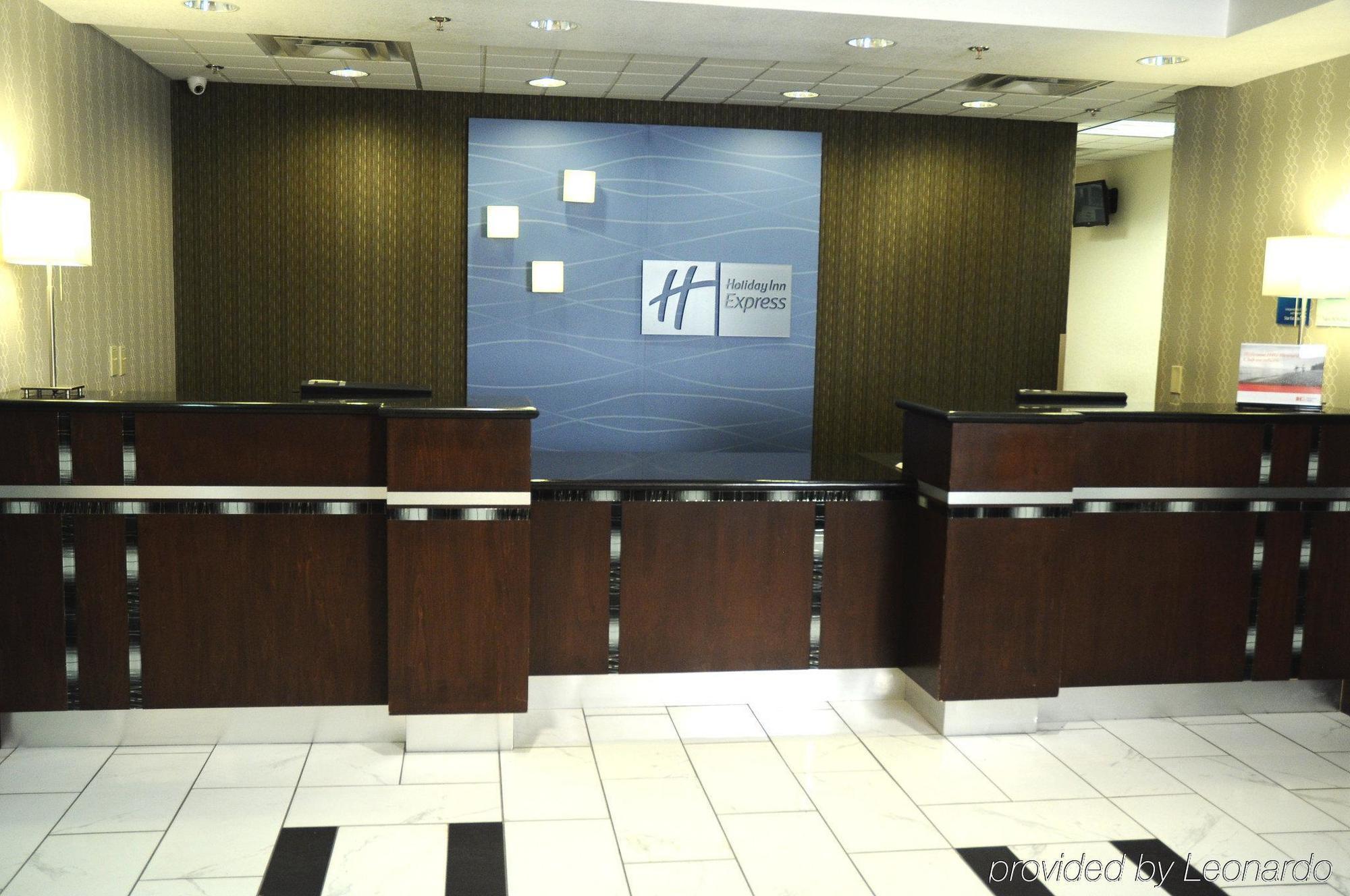 Holiday Inn Express & Suites Greenfield By Ihg Eksteriør billede