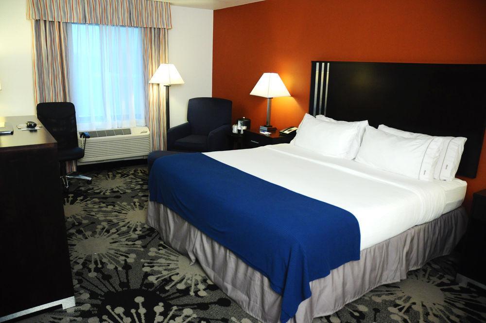 Holiday Inn Express & Suites Greenfield By Ihg Eksteriør billede