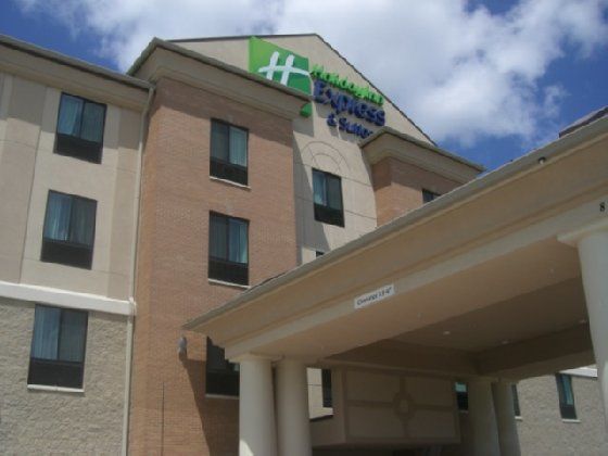 Holiday Inn Express & Suites Greenfield By Ihg Eksteriør billede